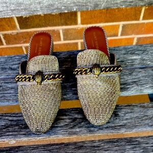 Kurt Geiger rhinestone ladies shoes, absolutely gorgeous!    Size 9.